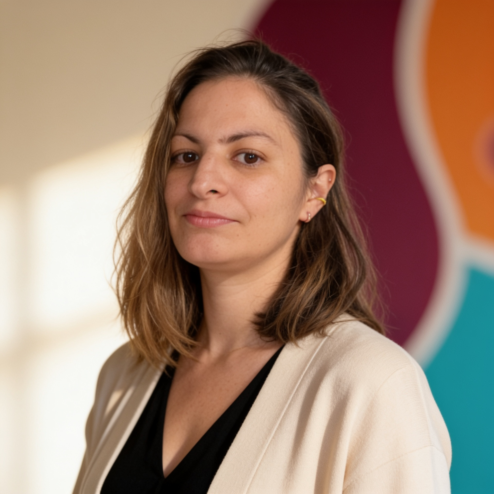 Claudia Angelo, designer e fondatrice di digicreativeflow (ritratto elaborato con l'IA)